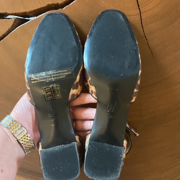 CAbi Leopard Print Ankle Strap Shoes/ Size 8.5 - Picture 8 of 9